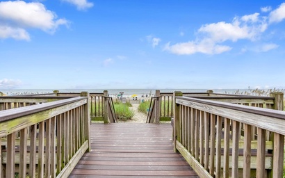 Camelot By The Sea PH12 4