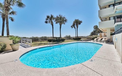 Savoy Penthouse 601 4