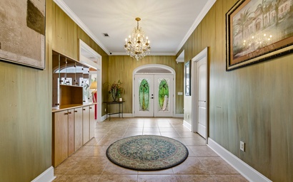 Regal Palms 10