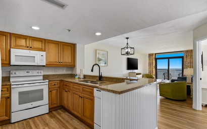 Ocean Reef Resort 818 9