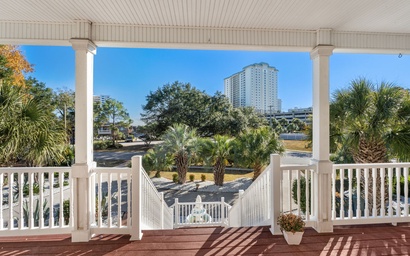 Regal Palms 6