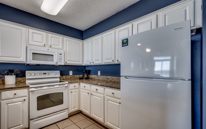 Paradise Resort Unit 1407 10