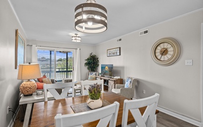 Mariners Cove A-211 10