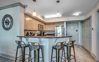 Horizon at 77th - Unit 812 9