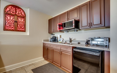 The Marina 4-604A 10