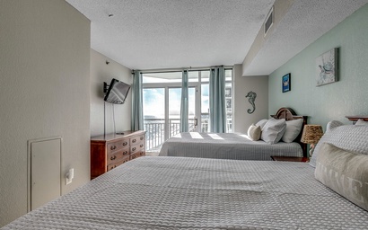 Carolinian Beach Resort 1633 7