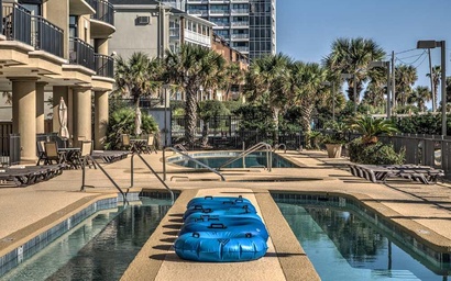 South Wind Penthouse 3 4