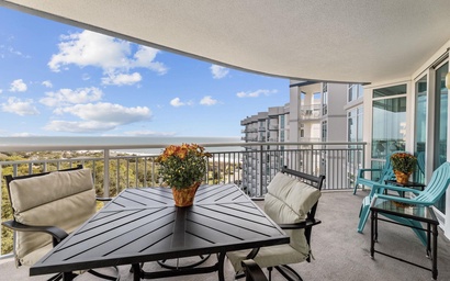 Horizon at 77th - Unit 812 3