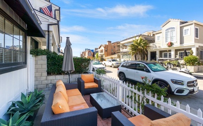 118 Emerald Ave. A 3