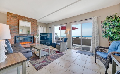 3607 Seashore A & B 2