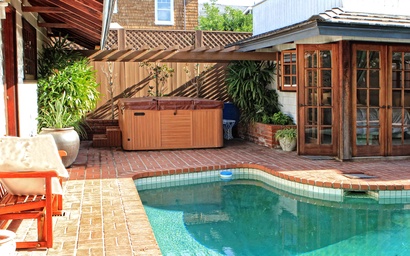 512 Larkspur Ave * 5