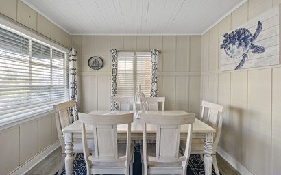 118 Emerald Ave. A 6