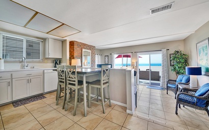 3607 Seashore A & B 6