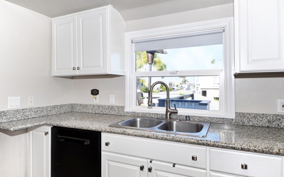 313 E. Bay Ave. A&B 6