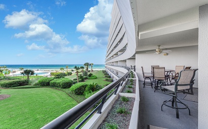 Edgewater 306 2