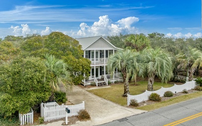 Turquoise Turtle Cottage