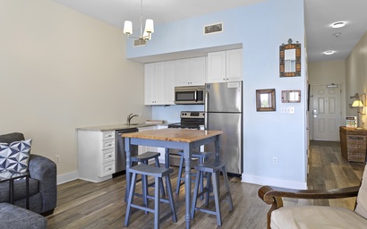 Gulf Place Town Center 202 4