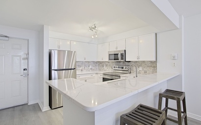 Pelican Beach Resort 713 3