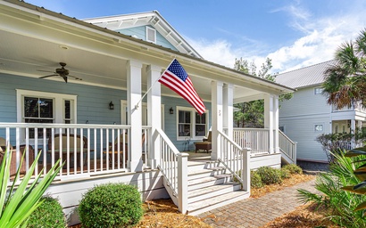 Salty Seahorse Cottage