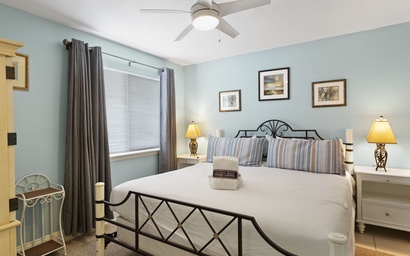 Commodore's Retreat 206 4