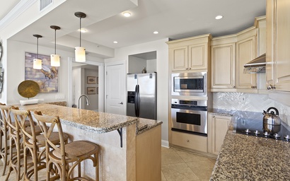 Majestic Sun Penthouse 1203B 5