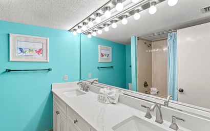 Edgewater 306 6