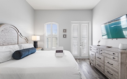Gulf Place Residences 308 4