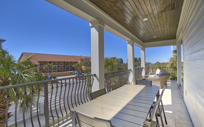 Henderson Hideaway 4