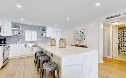 Huntington By The Sea 204 6