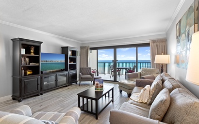 Huntington By The Sea 402