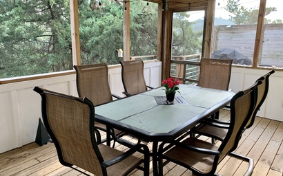 UT63: Friendly Grrrl 3