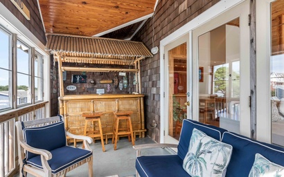 D101: Harborview, Harbor Front 5