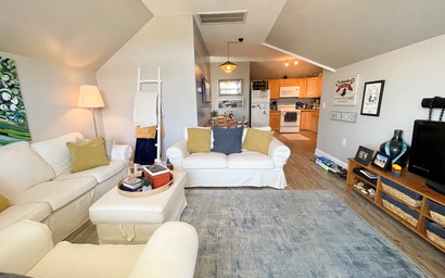 IR50: Serenity Now Boyette Condo 2F 4