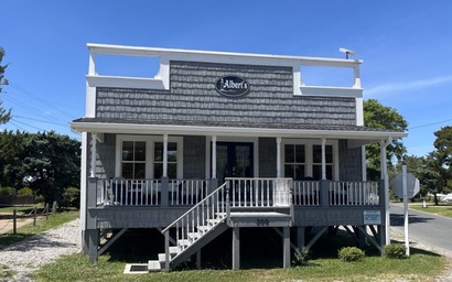 CR58: Albert's By The Lighthouse