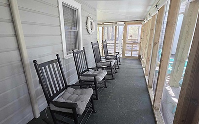 IR52: The Cozy Cottage 2