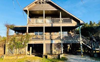 UT13: Someplace Else