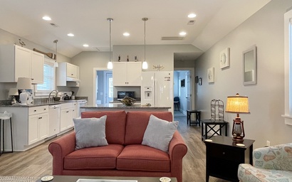 CR56: Live Oak Cottage 4