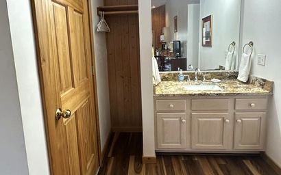 CV8B: Crow's Nest B 6