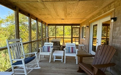 UT10: Ford Cottage 3