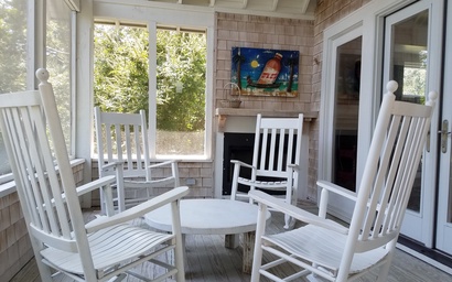 DC11: Wisteria Cottage 2