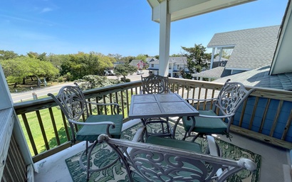 IR40: Loon's Loft Penthouse Boyette Condo 2E 5