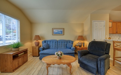 317CE - 317 Clemente 4