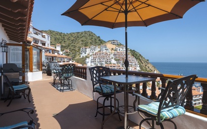 H169 - Hamilton Cove Villa 1-69 5