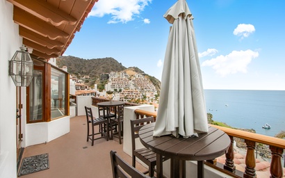 H167 - Hamilton Cove Villa 1-67 4