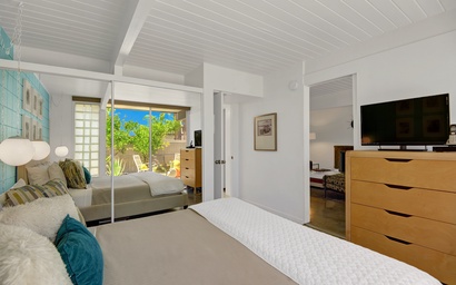 K0370 - Ocotillo Lodge Retropad 3