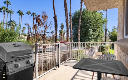 K0451 - Mesquite Work/Play Oasis 3