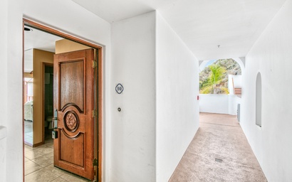 H159 - Hamilton Cove Villa 1-59 4
