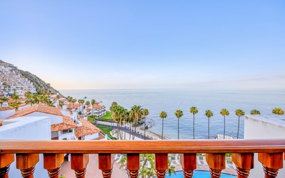 H157 - Hamilton Cove Villa 1-57 2