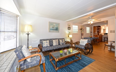 317CA - 317 Catalina Ave.