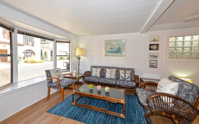 317CA - 317 Catalina Ave. 4